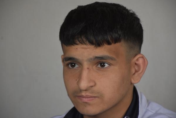 Bayram için köyüne gelen Eren'i dövüp, görüntüleri sosyal medyada paylaştılar