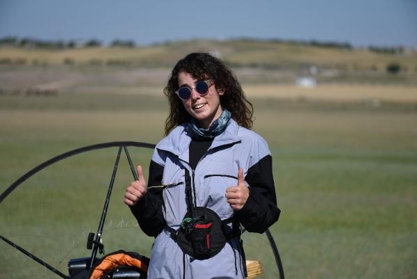 Adana'dan Mersin'e paramotor ile uçtu