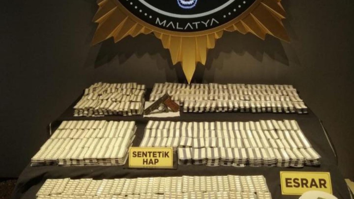 Malatya'da torbacılara darbe: 16 bin 284 sentetik hap ele geçirildi