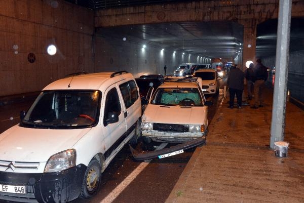 Kahramanmaraş'ta 7 ayrı kazada 18 araç birbirine girdi