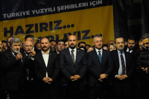 Yeniden aday olan Tahir Büyükakın Kocaeli’nde coşkuyla karşılandı