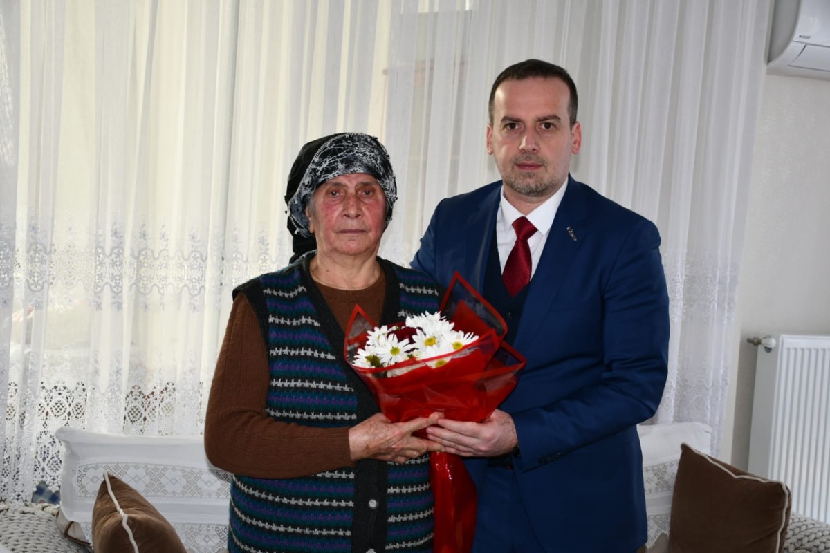 8 Mart’ta Anlamlı Ziyaret: Şehit Yarbay Songül Yakut’un Annesi Unutulmadı